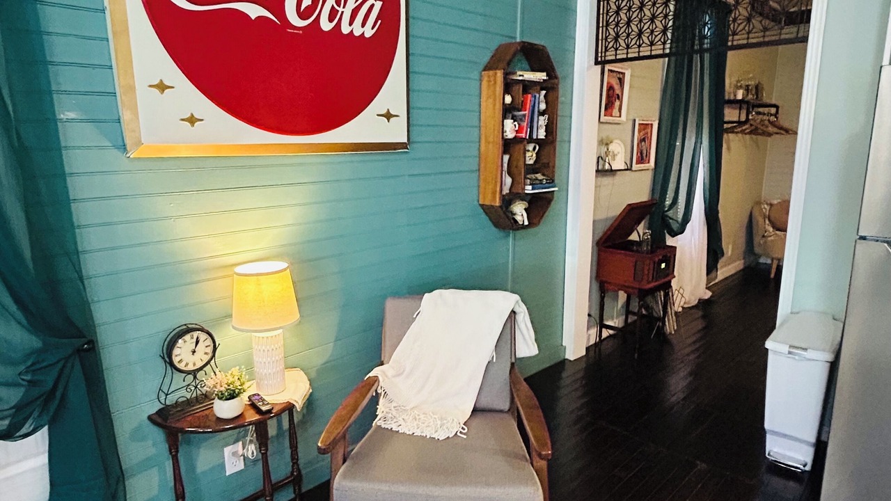 Photo of Livingroom in Centreville