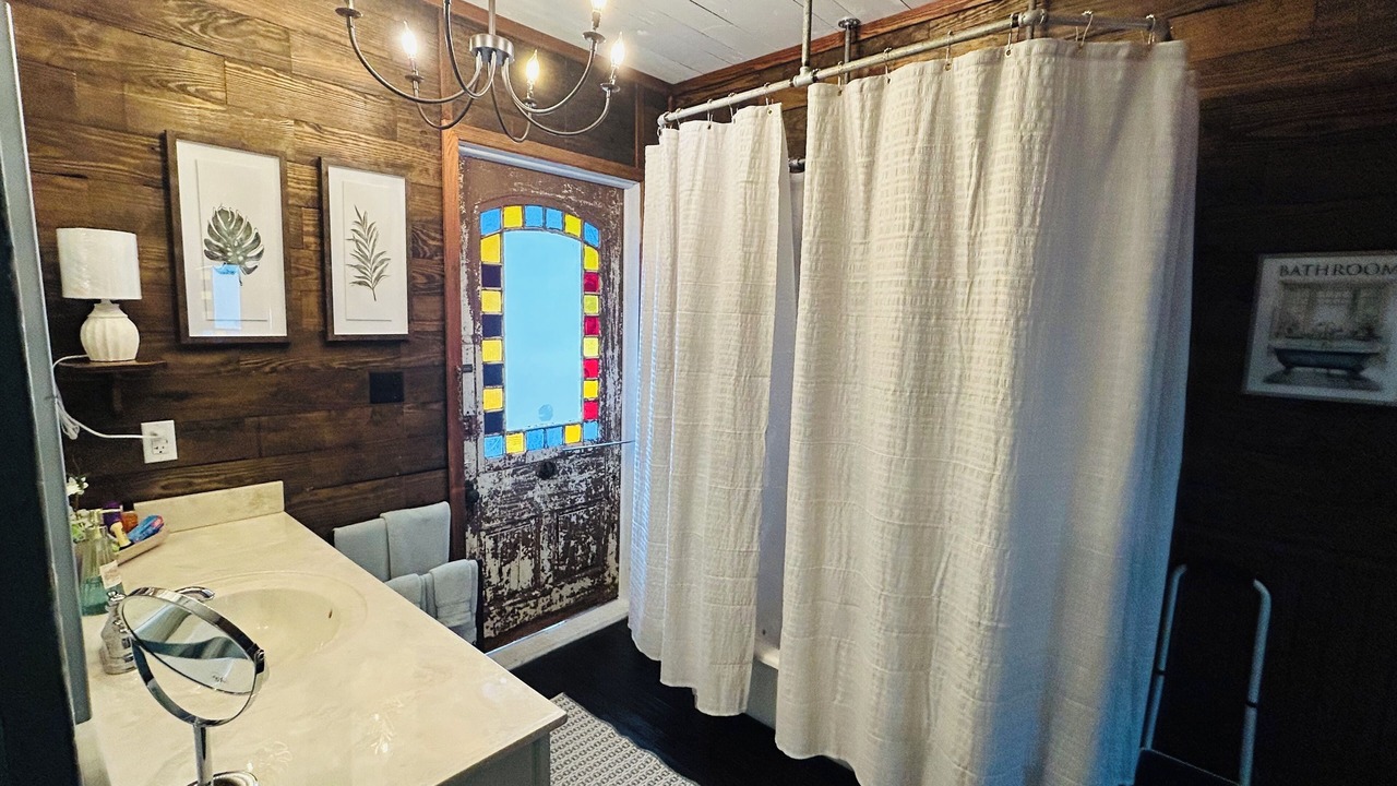 Photo of Bathroom in Centreville