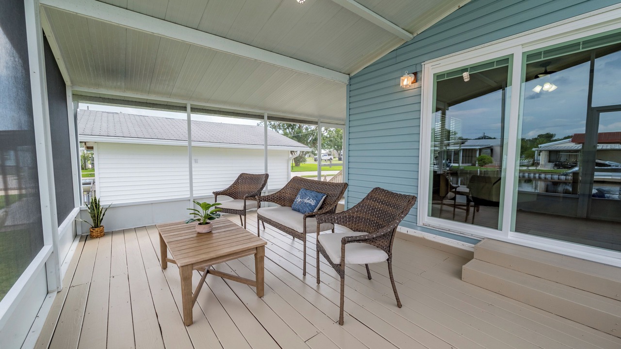 Photo of Patio Balcony in Welaka