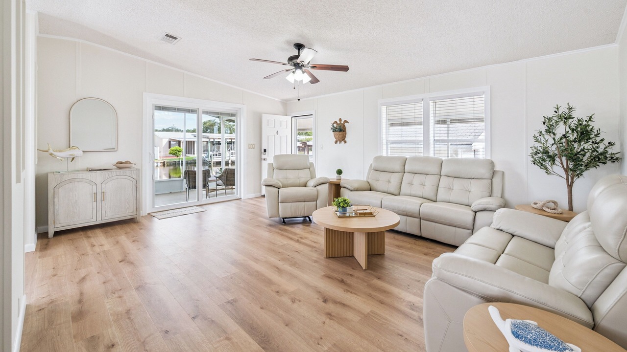 Photo of Livingroom in Welaka