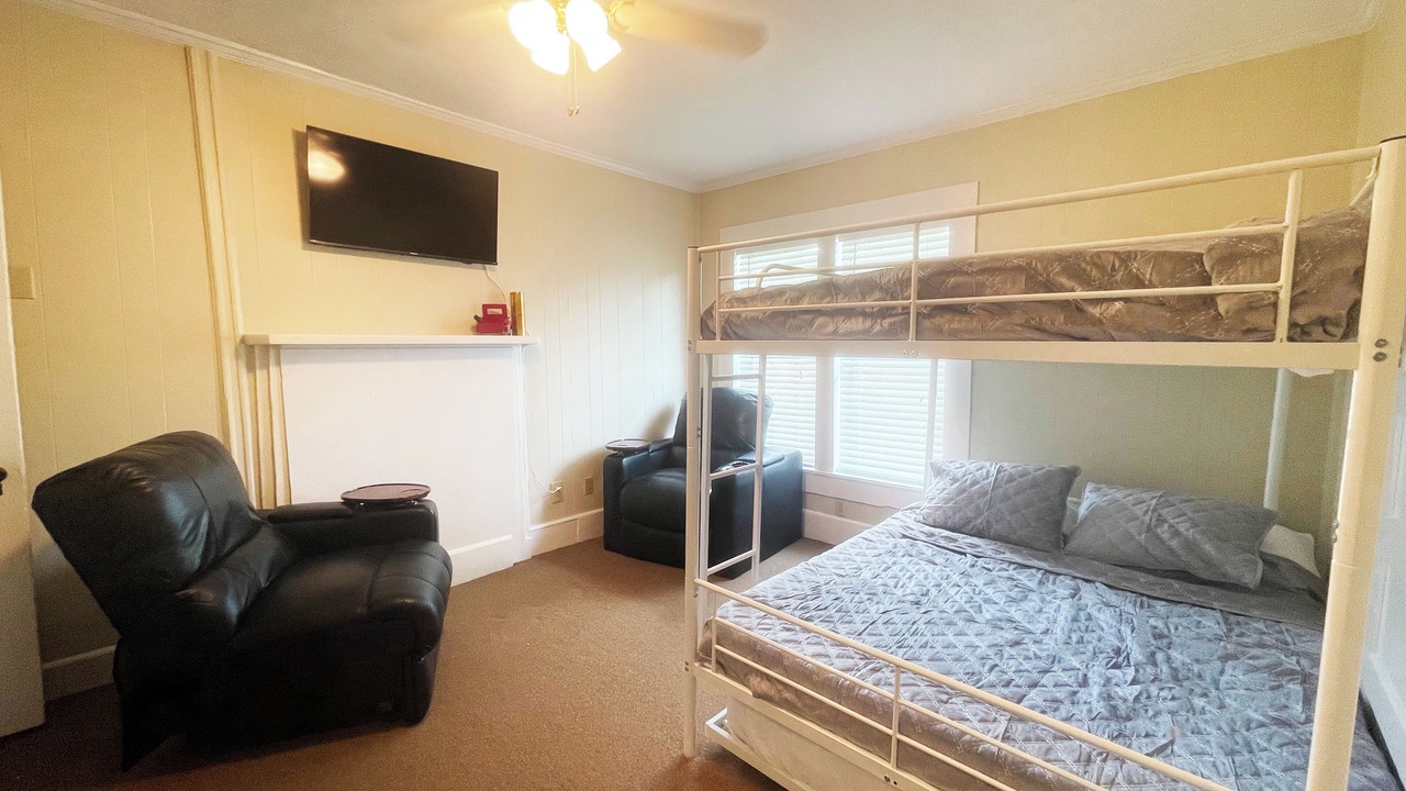 Photo of Bedroom in Bainbridge