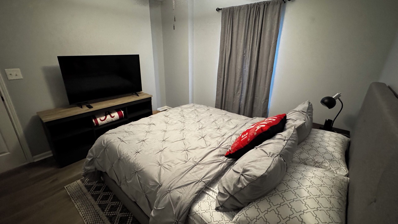 Photo of Bedroom in Tuscaloosa
