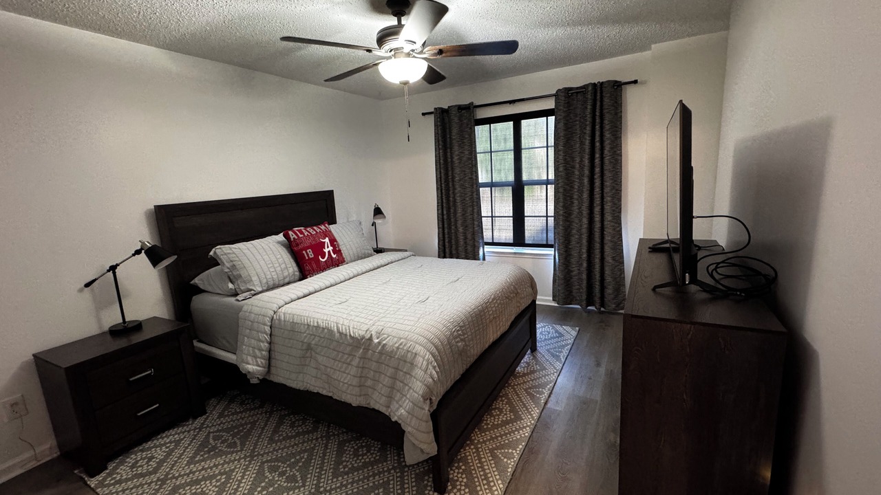Photo of Bedroom in Tuscaloosa