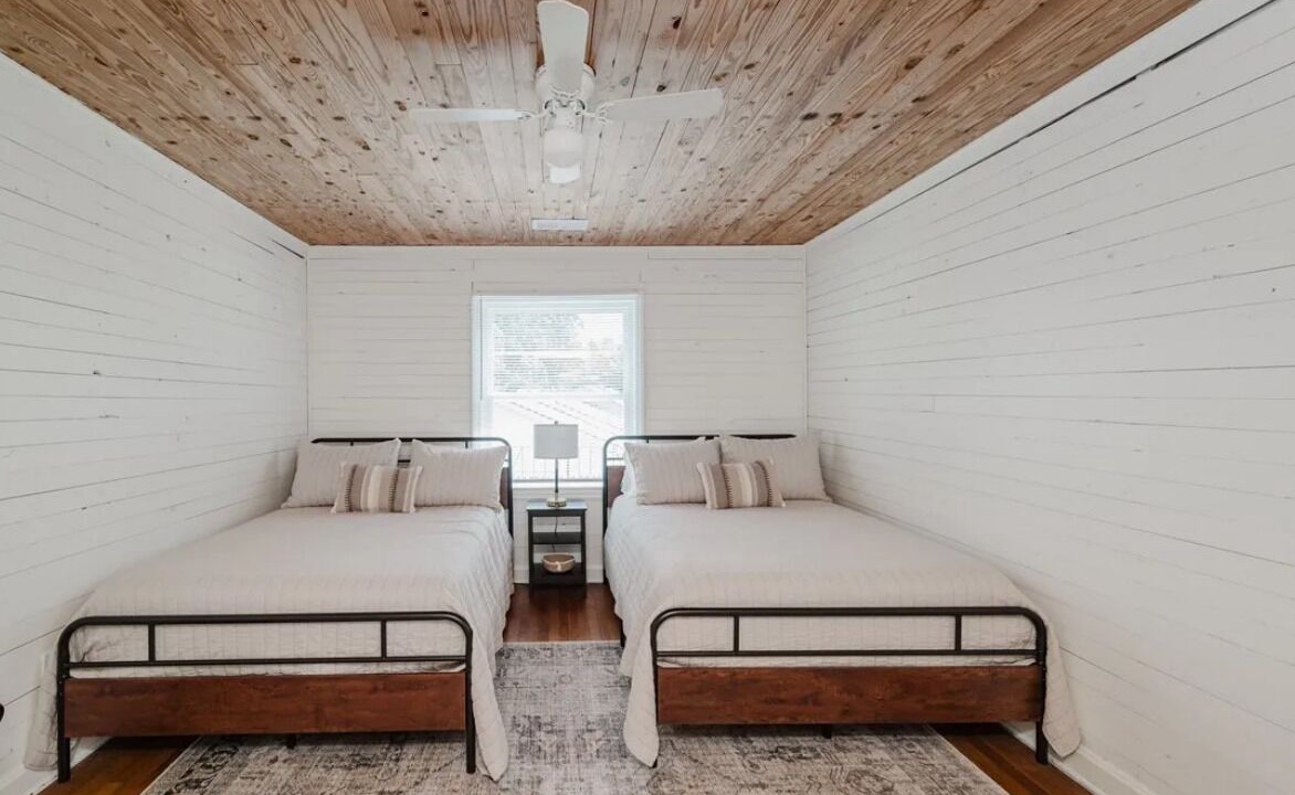 Photo of Bedroom in Northport