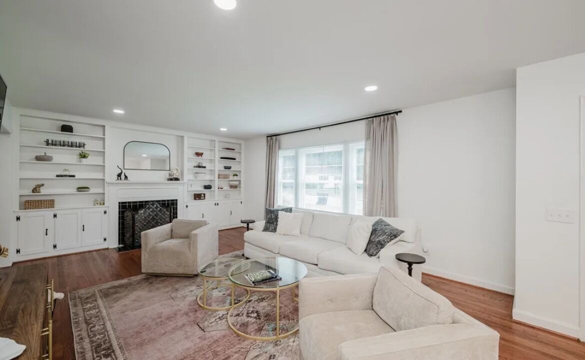 Photo of Livingroom in Northport