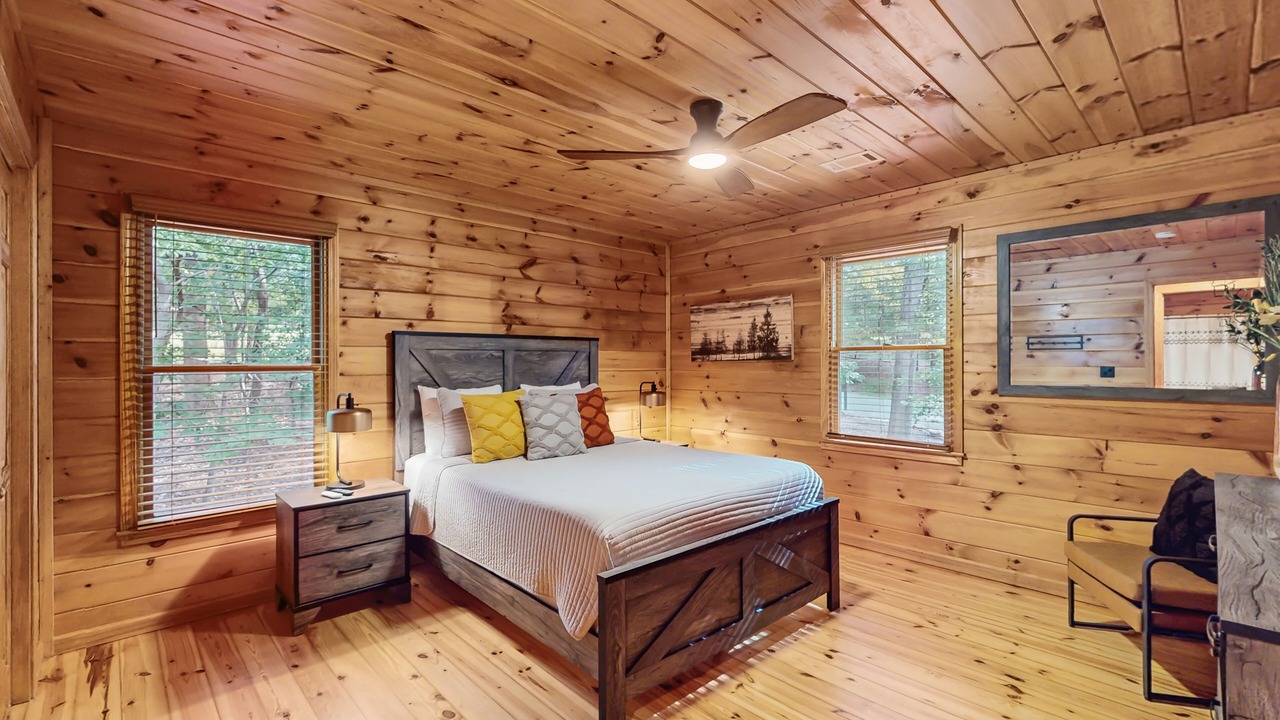 Photo of Bedroom in Ellijay