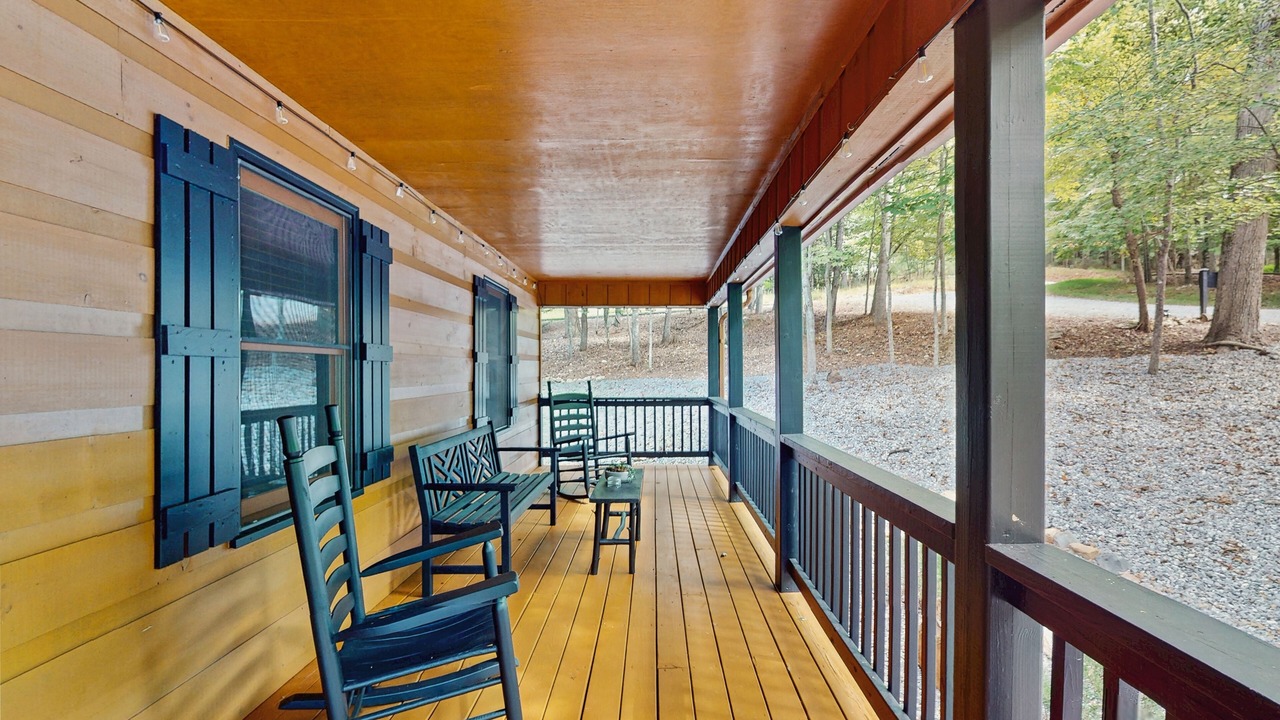 Photo of Patio Balcony in Ellijay