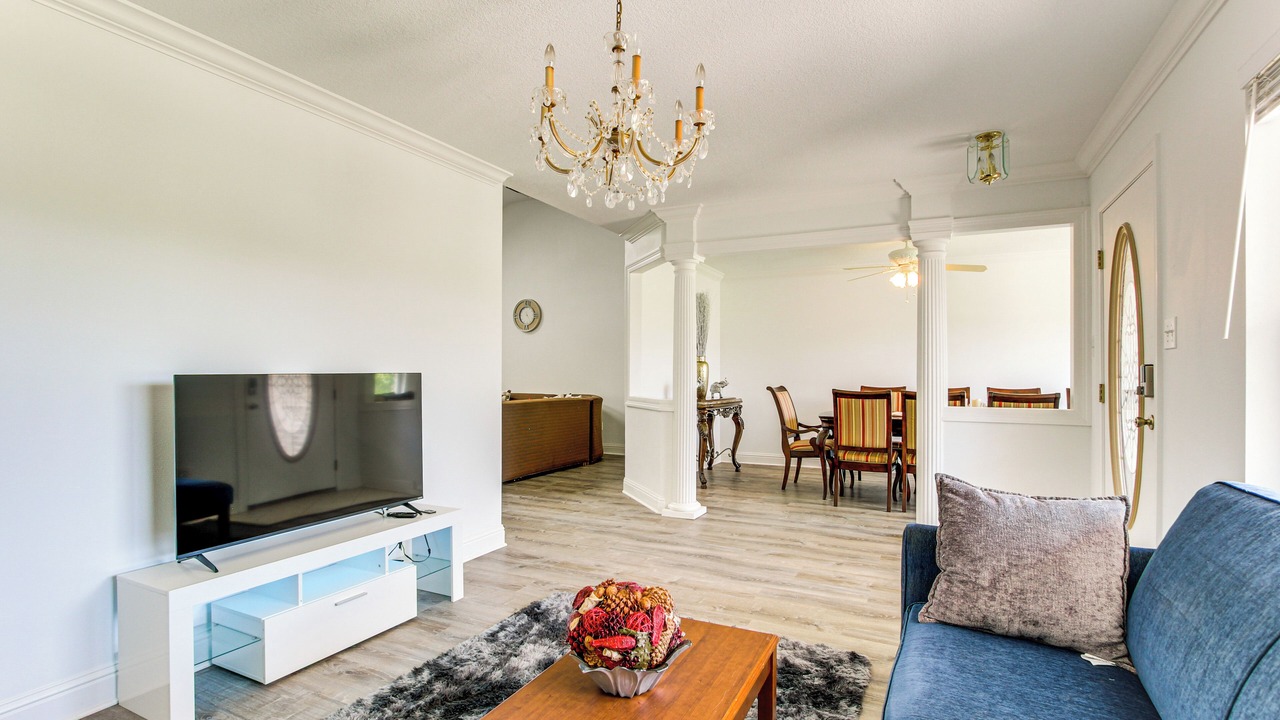 Photo of Livingroom in Biloxi