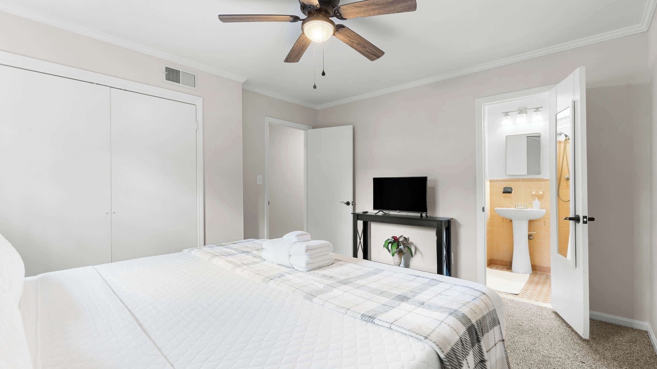 Photo of Bedroom in Statesboro
