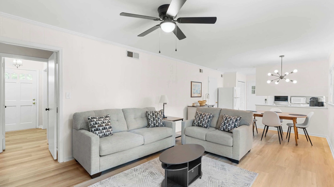 Photo of Livingroom in Statesboro