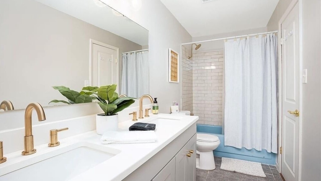 Photo of Bathroom in Jacksons' Gap