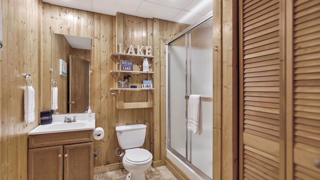 Photo of Bathroom in Six Mile