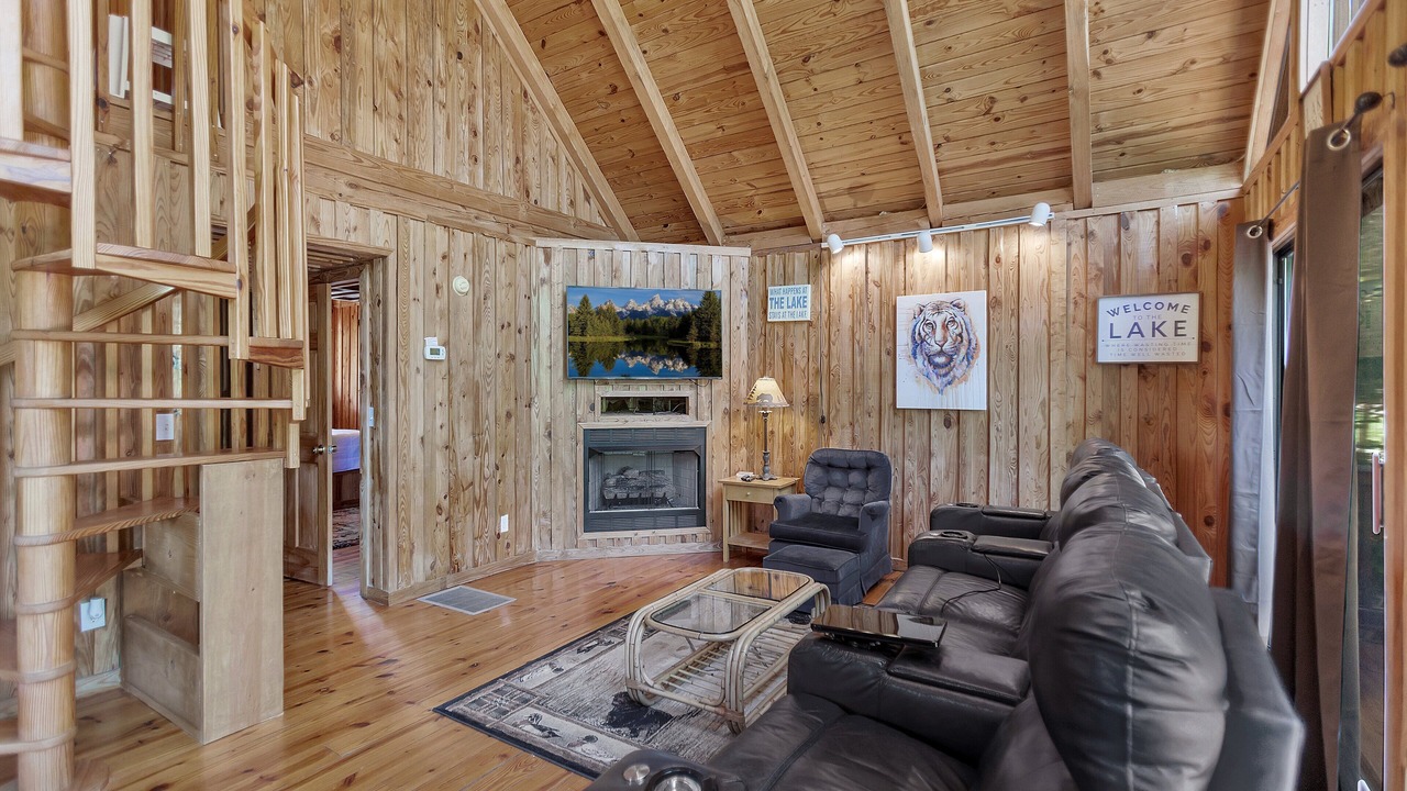 Photo of Livingroom in Six Mile