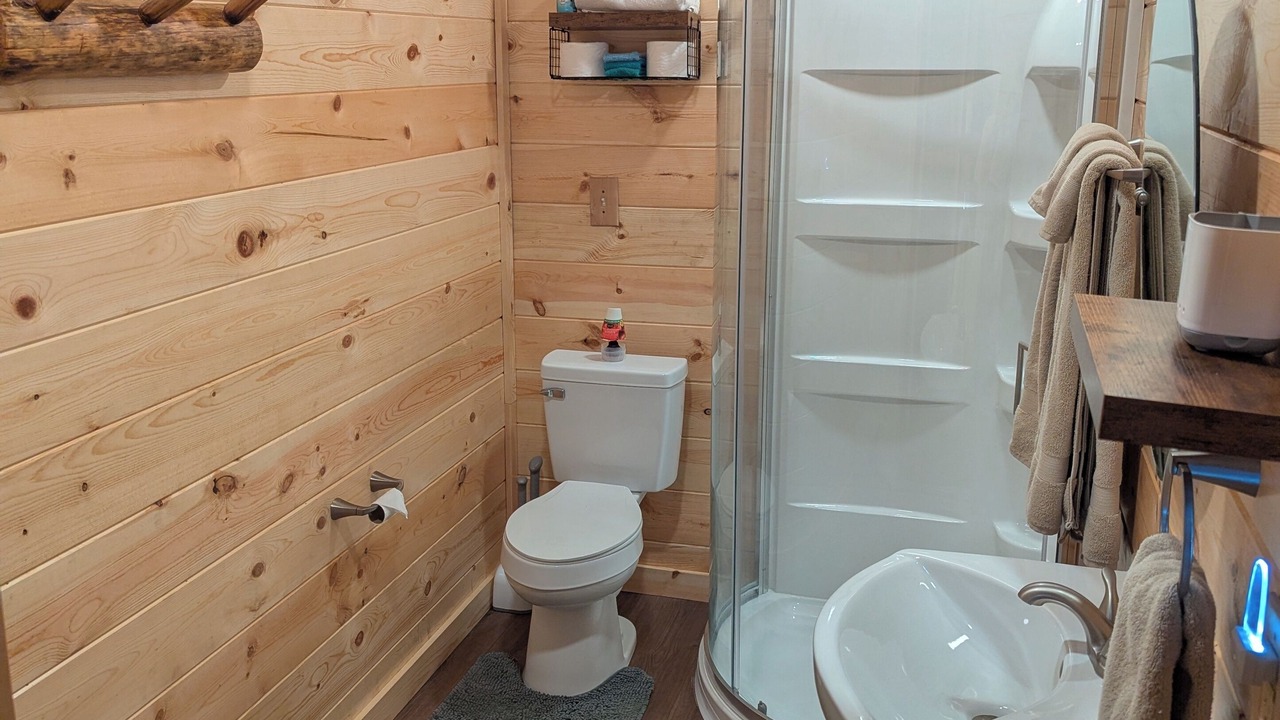 Photo of Bathroom in Titus