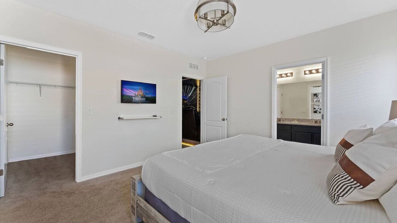 Photo of Bedroom in Loughman