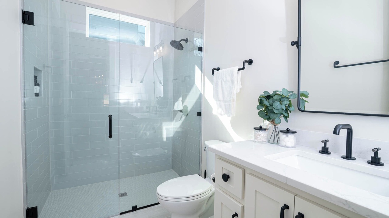 Photo of Bathroom in Dadeville