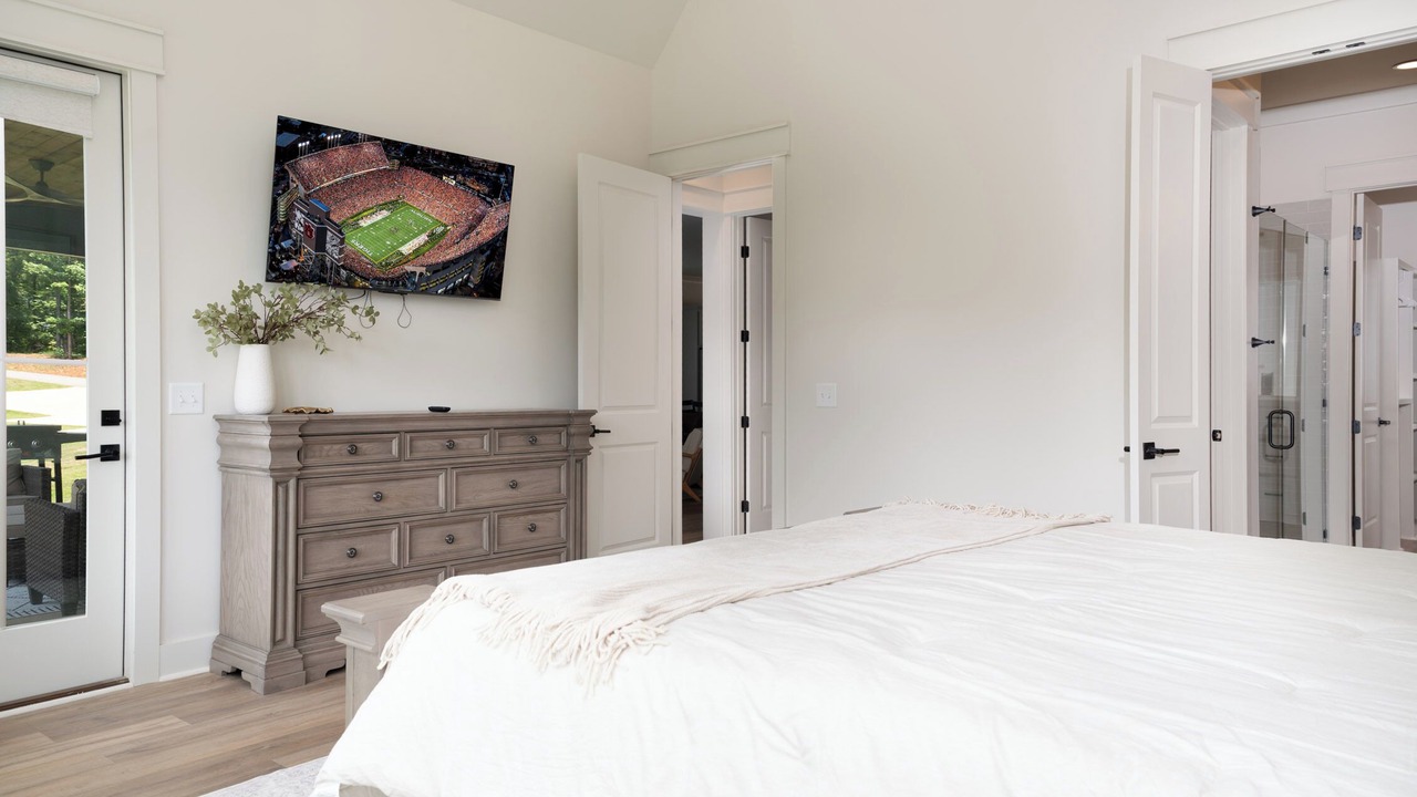 Photo of Bedroom in Dadeville