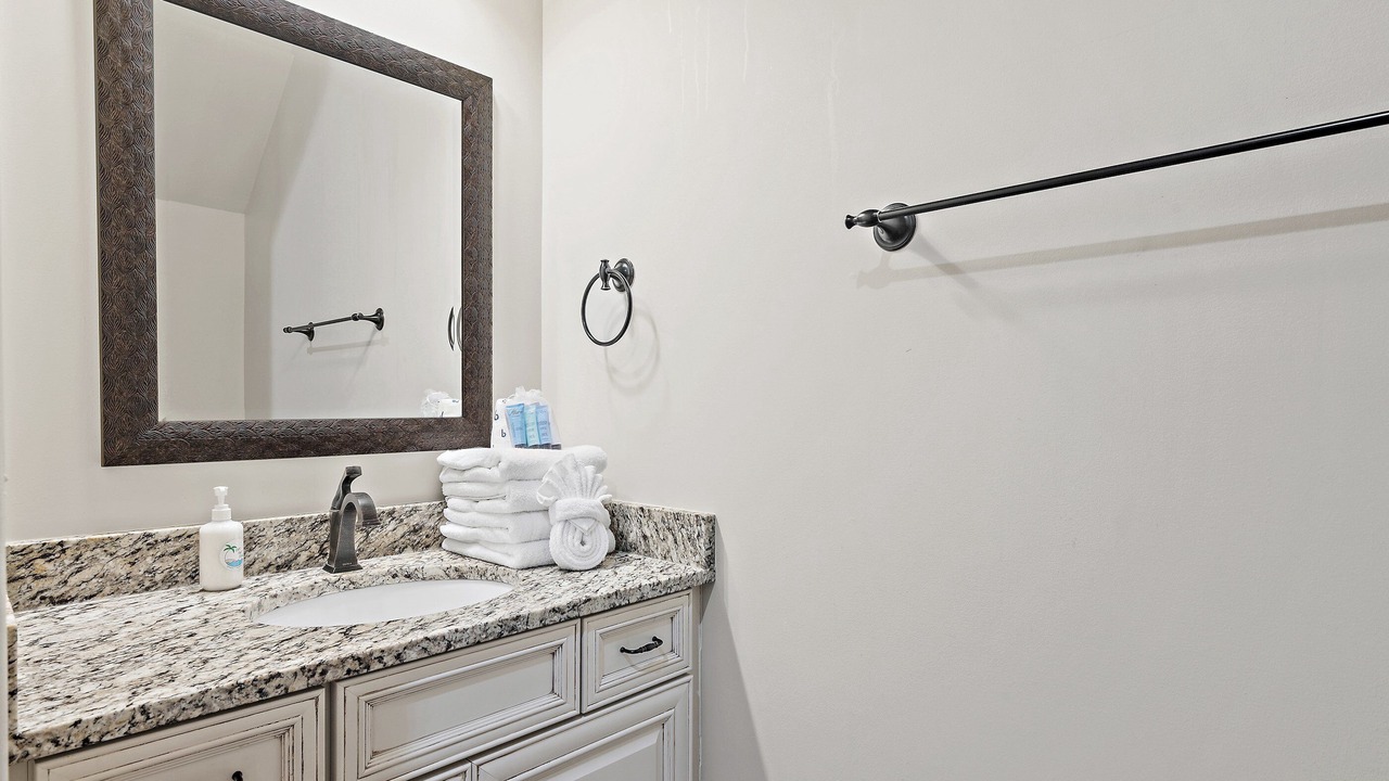 Photo of Bathroom in Villa Lago