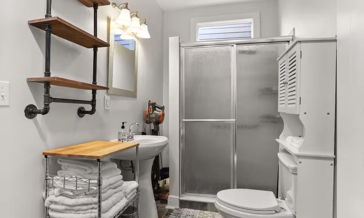 Photo of Bathroom in Touro