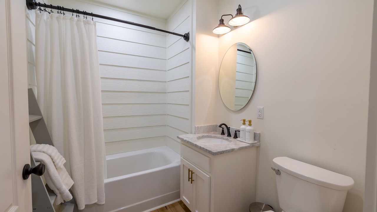 Photo of Bathroom in Laurel
