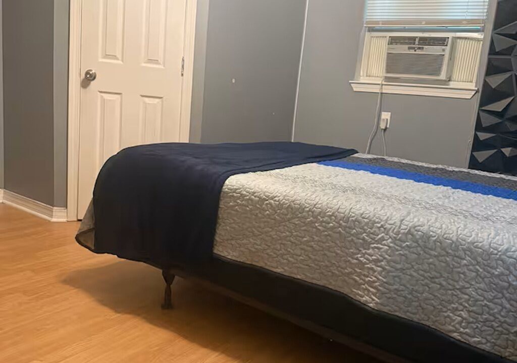 Photo of Bedroom in De Funiak Springs