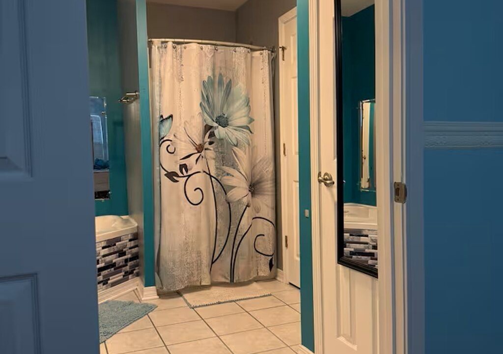 Photo of Bathroom in De Funiak Springs