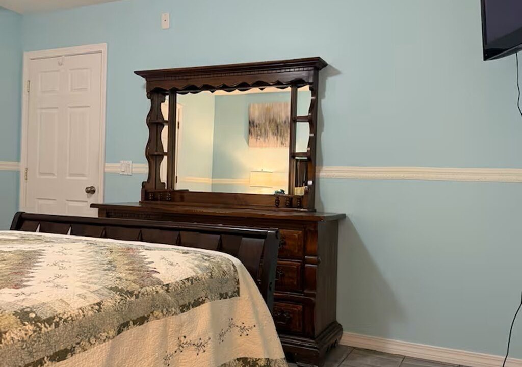 Photo of Bedroom in De Funiak Springs