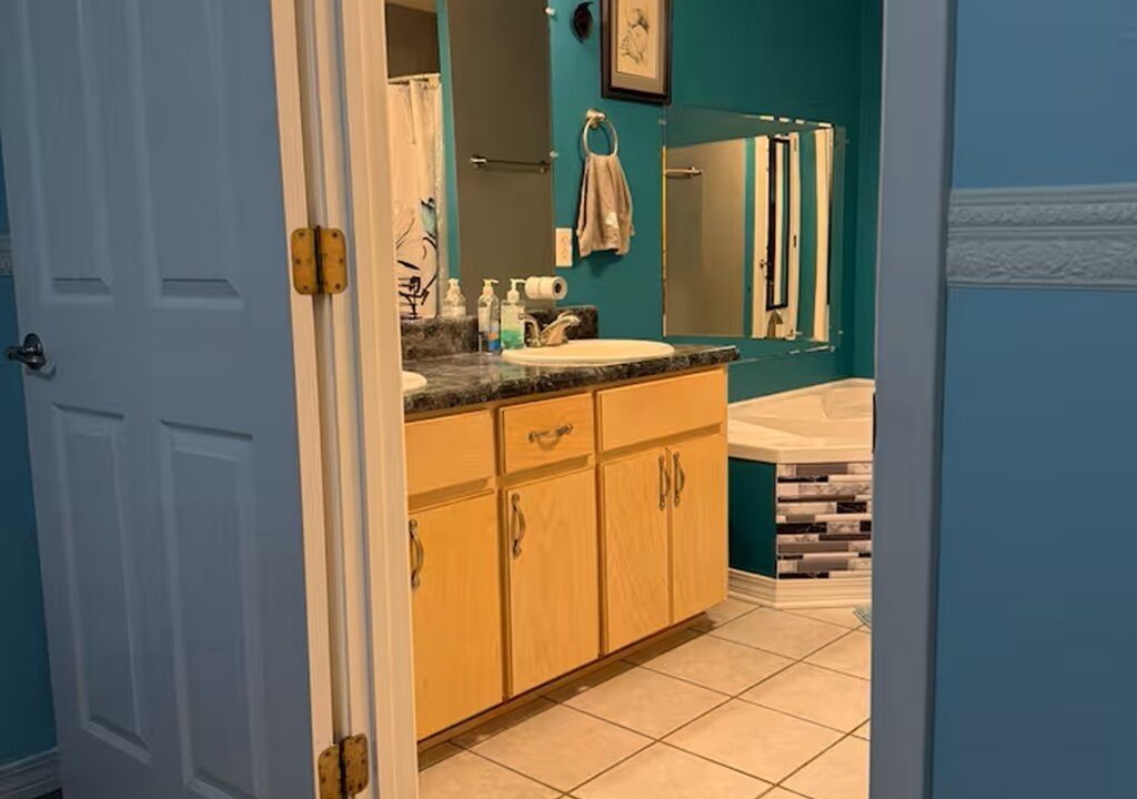 Photo of Bathroom in De Funiak Springs