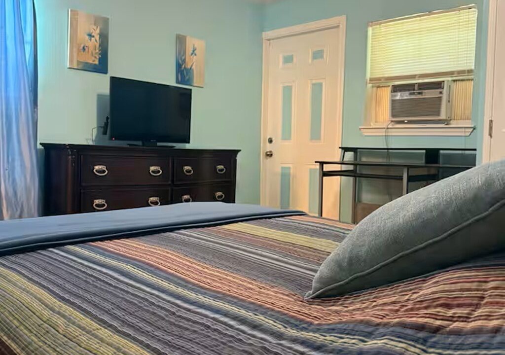 Photo of Bedroom in De Funiak Springs