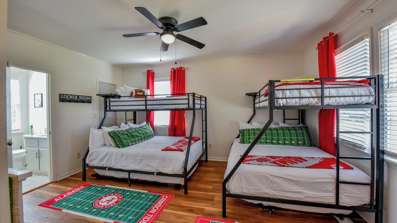 Photo of Bedroom in Tuscaloosa