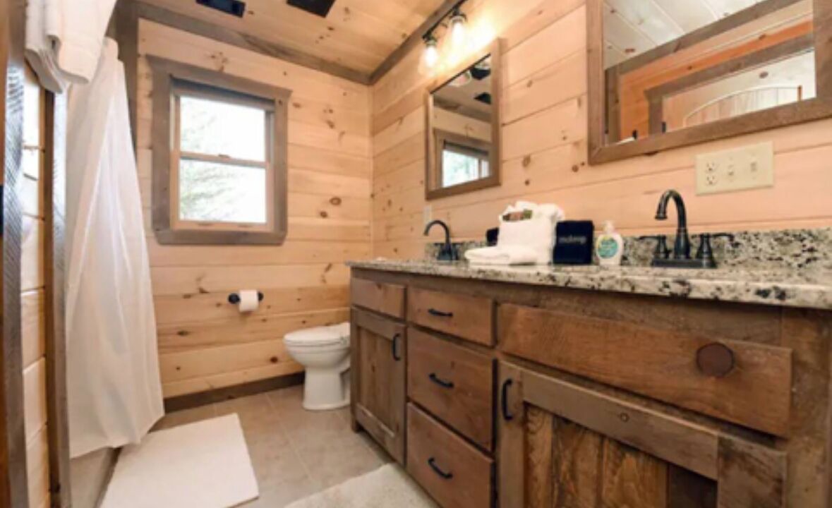 Photo of Bathroom in Blue Ridge