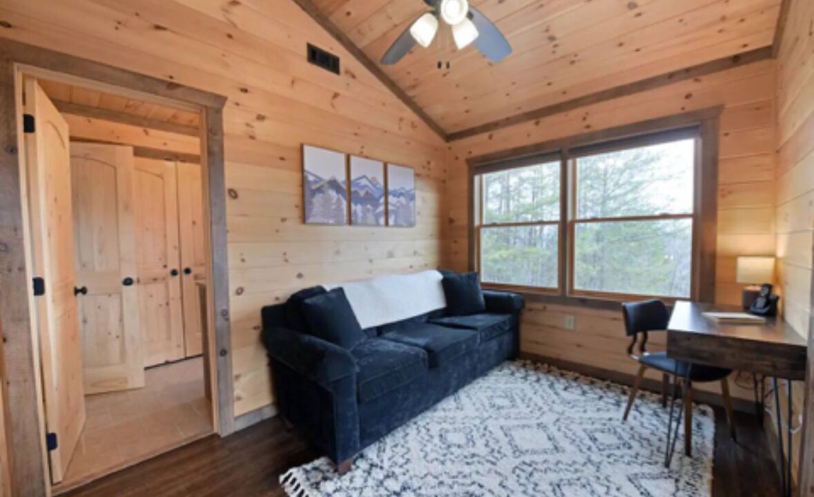 Photo of Livingroom in Blue Ridge