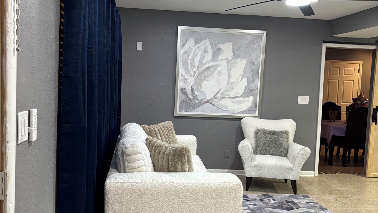 Photo of Livingroom in Jacksonville