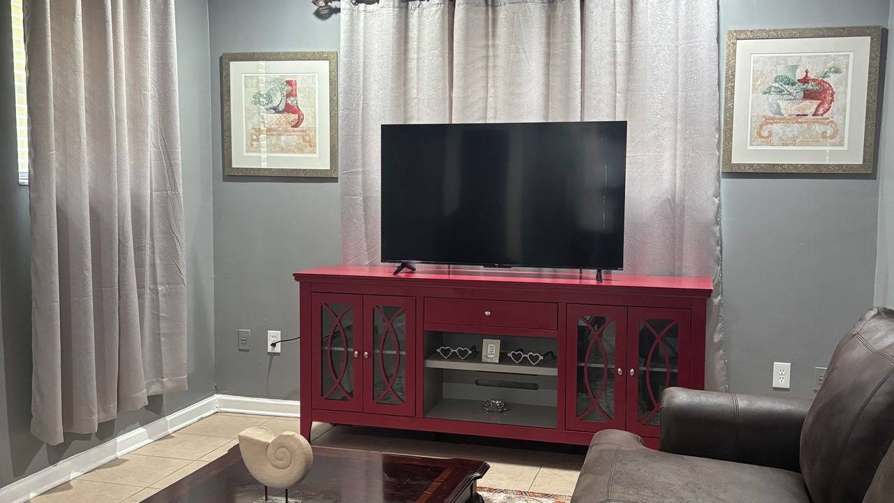 Photo of Livingroom in Jacksonville