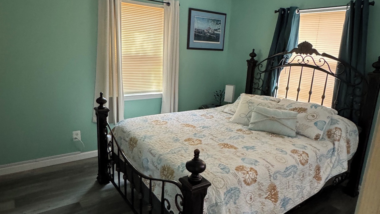 Photo of Bedroom in Gulfport