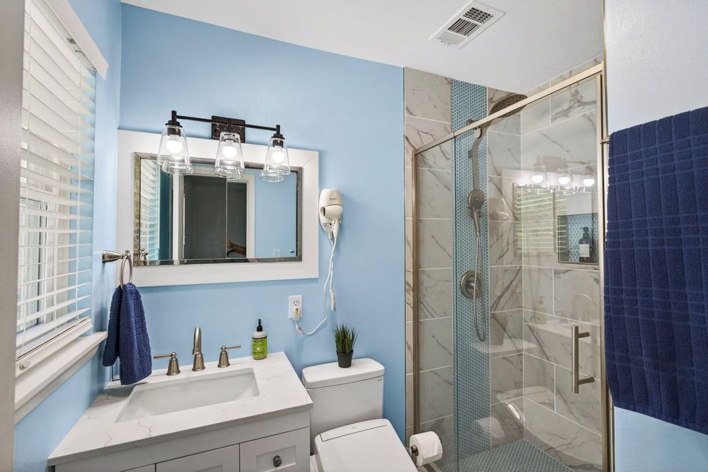 Photo of Bathroom in Long Beach