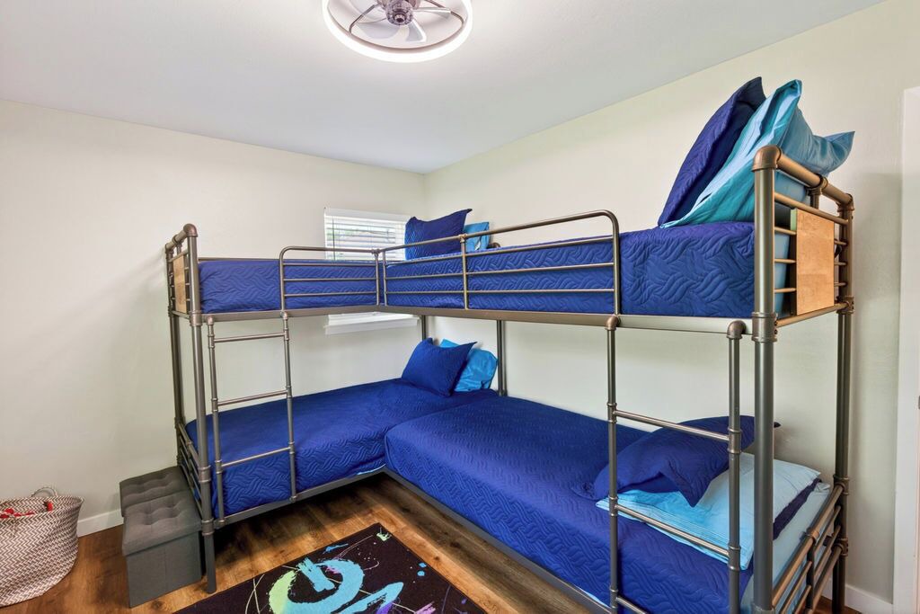 Photo of Bedroom in Long Beach