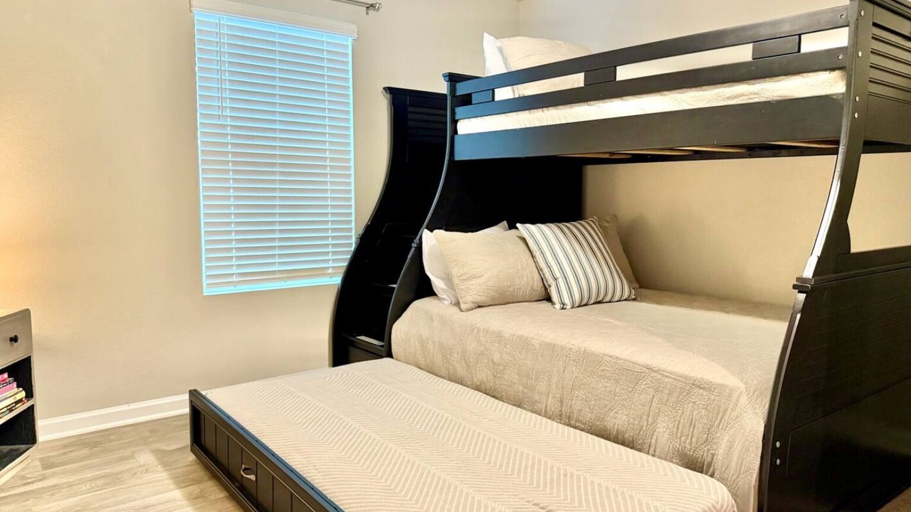 Photo of Bedroom in Foley