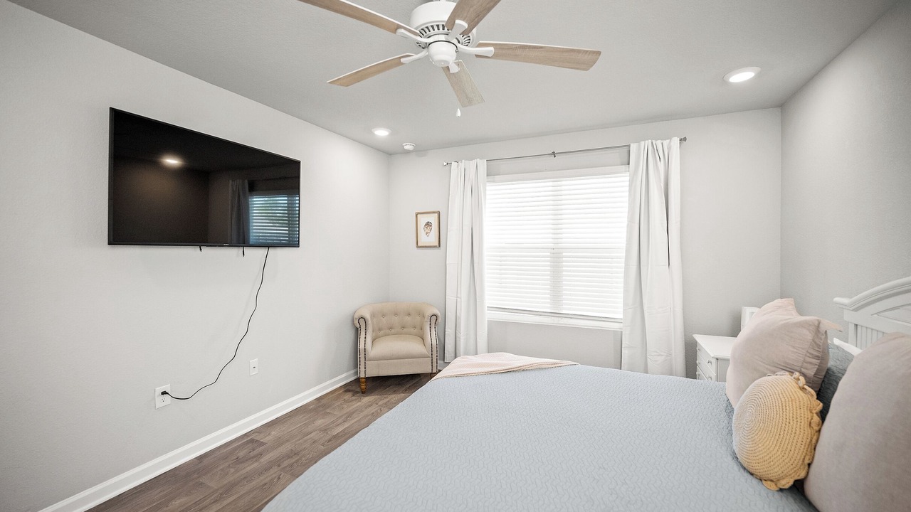 Photo of Bedroom in Foley