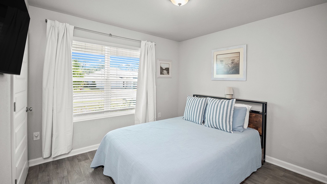 Photo of Bedroom in Foley