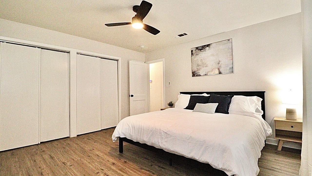 Photo of Bedroom in Valdosta