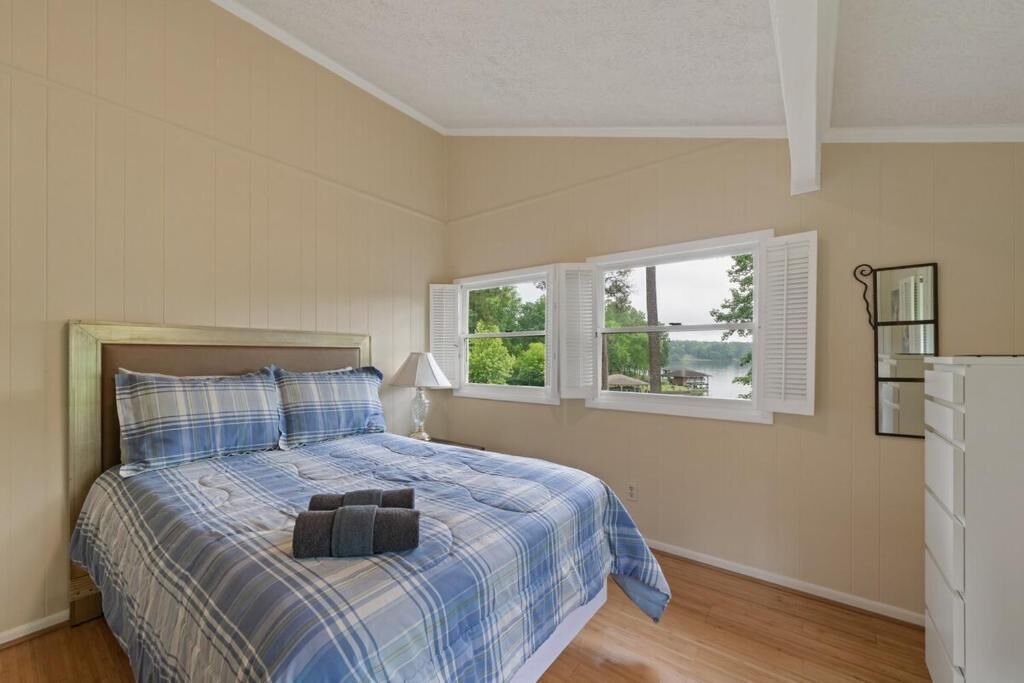 Photo of Bedroom in Eatonton