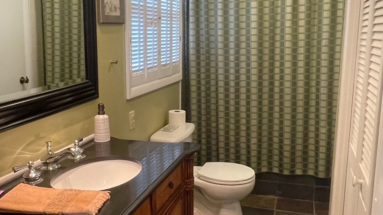 Photo of Bathroom in Eatonton