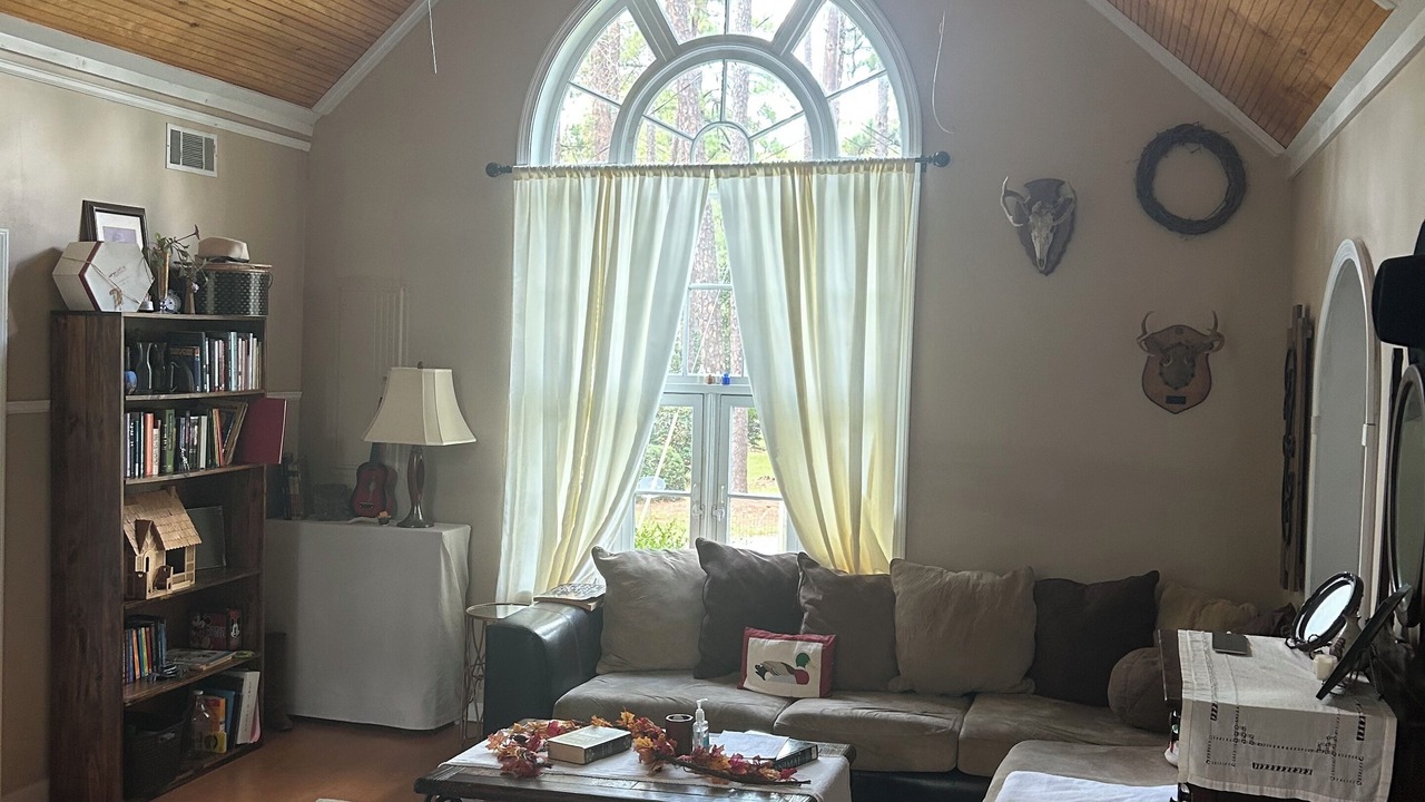 Photo of Livingroom in Statesboro