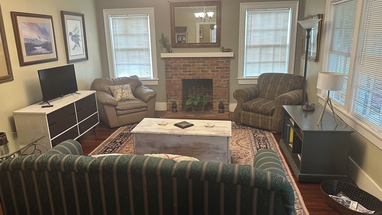 Photo of Livingroom in Natchez