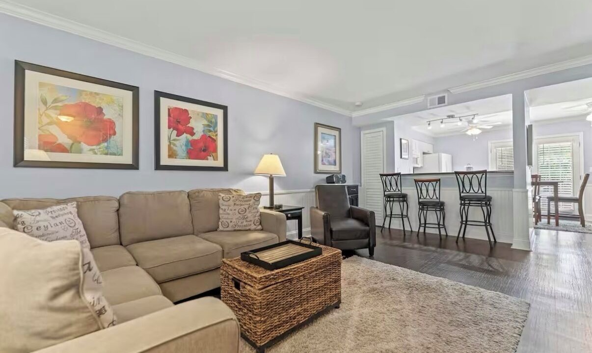 Photo of Livingroom in Butler Beach