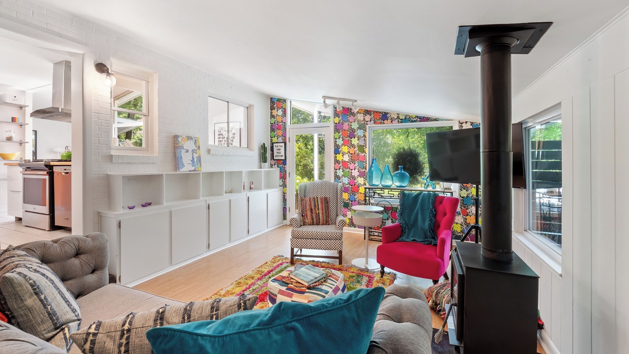 Photo of Livingroom in Auburn