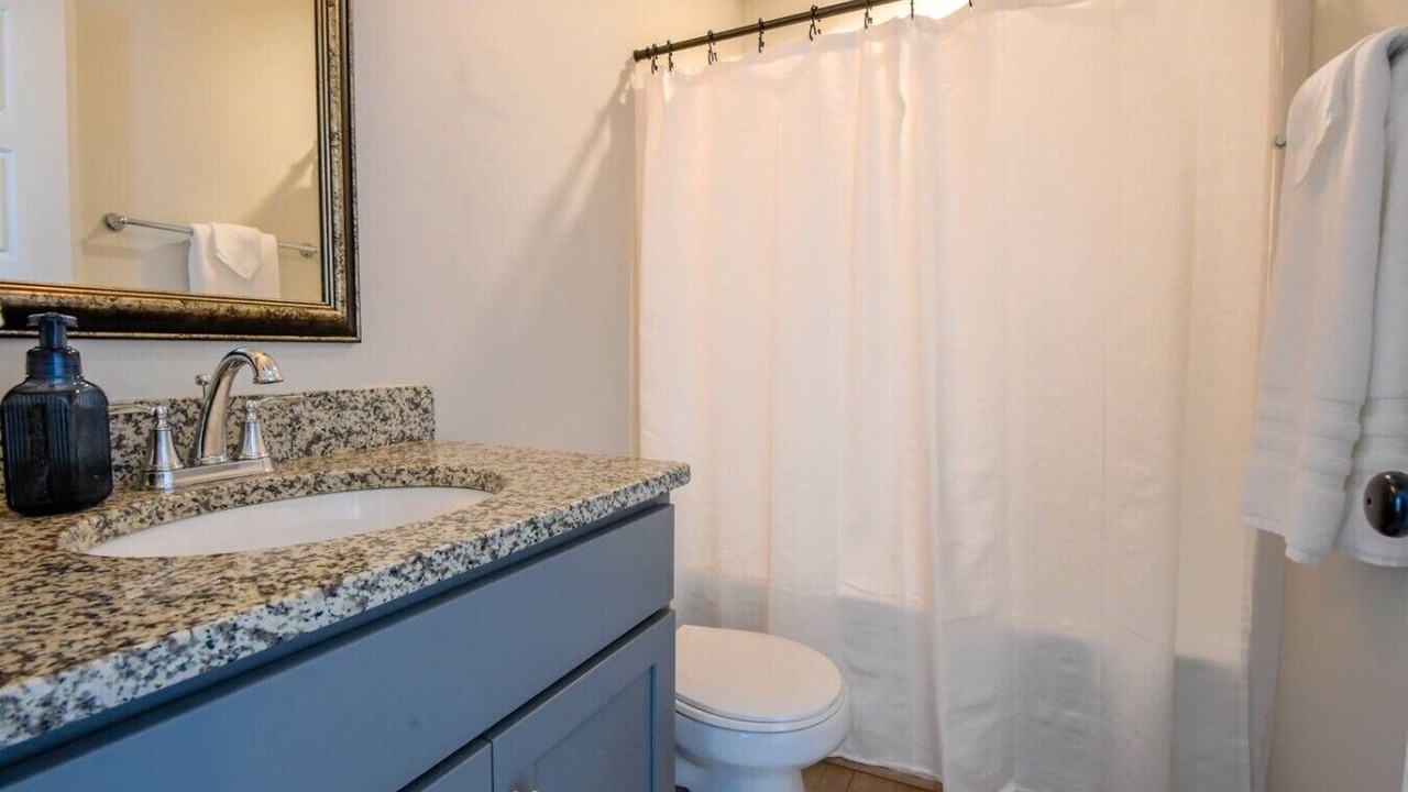 Photo of Bathroom in Pickwood