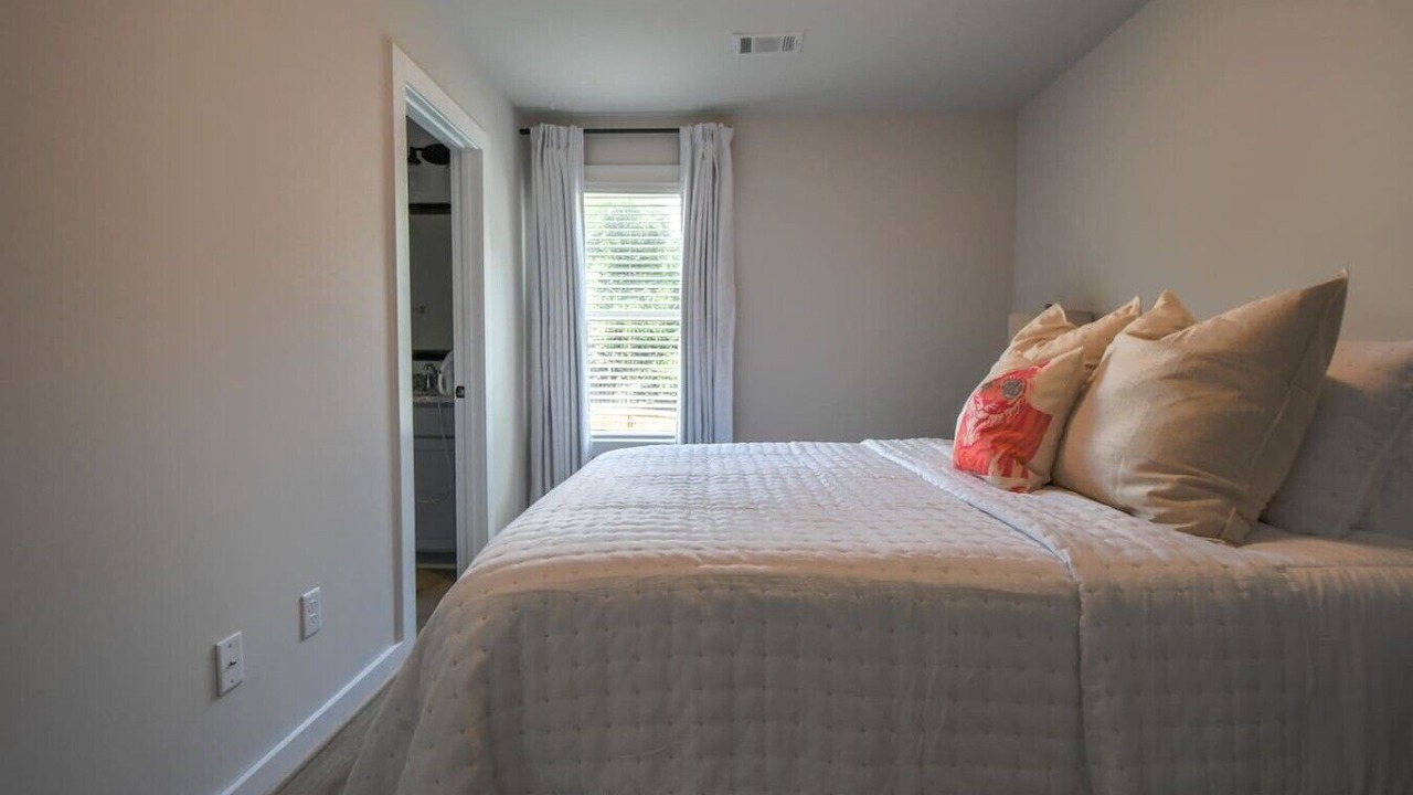 Photo of Bedroom in Pickwood