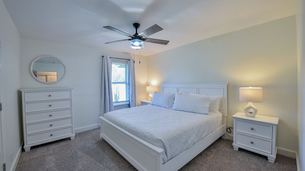 Photo of Bedroom in Tuscaloosa